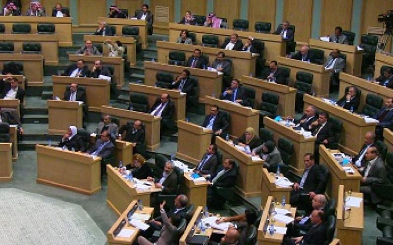 الوسط الاسلامي ترهن ثقتها بالنسور بتلبية مطالب موظفي المياه