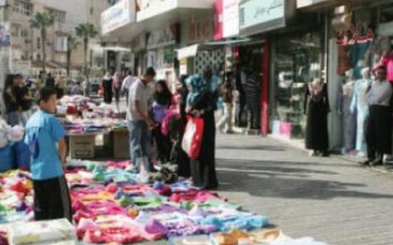 وادي السير: اصحاب البسطات يحرقونها احتجاجاً 