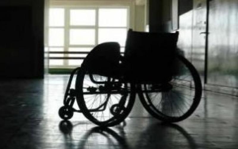 ذوو إعاقة في جمعية الصخرة بدون علاج طبيعي منذ 3 أشهر