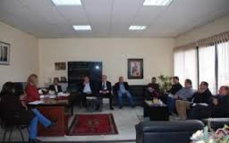 لاجئون مثقفون يشكلون "الملتقى الوطني للحوار الديموقراطي"