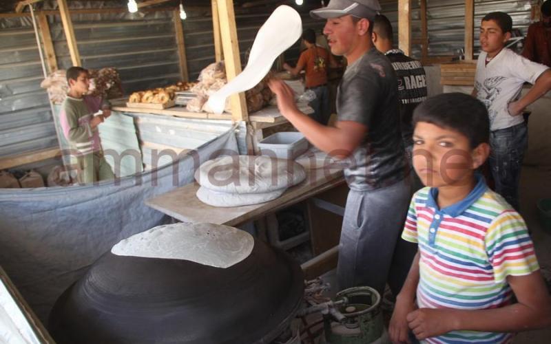 تحذير من انقطاع الامدادات الغذائية عن السوريين في الاردن 