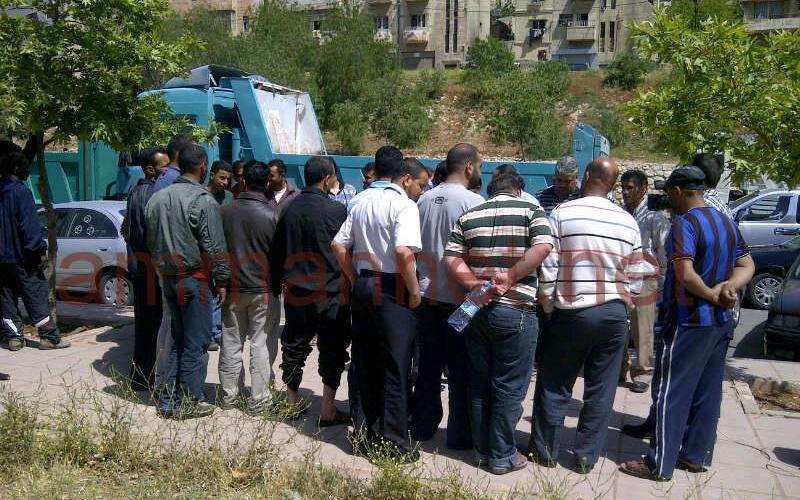 اصحاب القلابات يعتصمون امام امانة عمان- عدسة احمد ابو حمد 