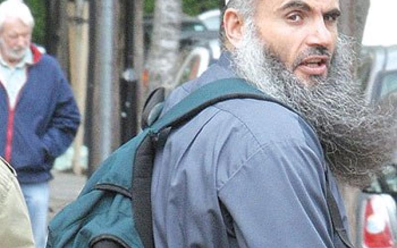 بريطانيا تنتظر موافقة البرلمان لإعادة أبو قتادة للأردن 