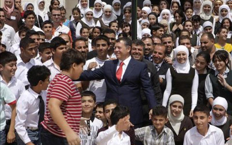 التبرعات المدرسية..مكرمة ملكية مع وقف التنفيذ