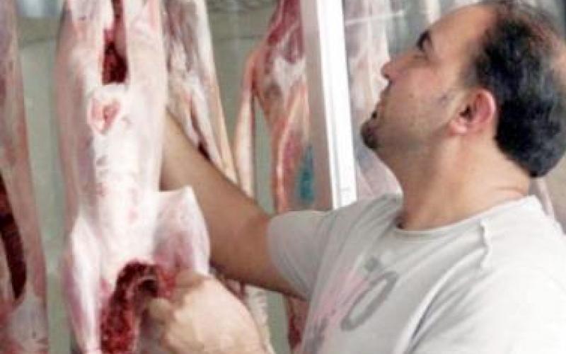 نقابة المواد الغذائية تحذر من نقص الدواجن خلال رمضان وتجار ينفون