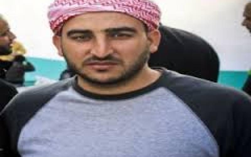 أمن الدولة تكفل الناشط الحيصة