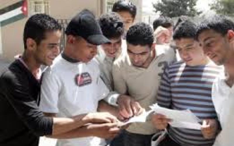 قلق وارتباك في اوساط طلبة التوجيهي بسبب "النماذج المتعددة"- فيديو