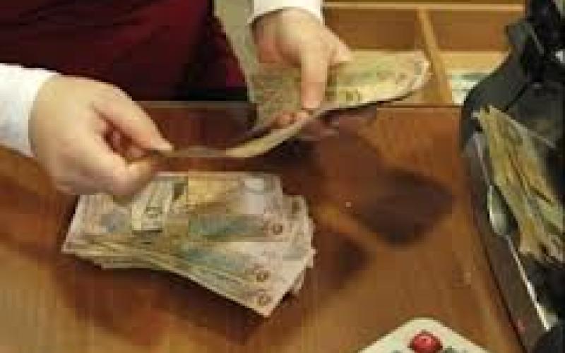 تحذيرات من تاخر صرف المنحة الخليجية