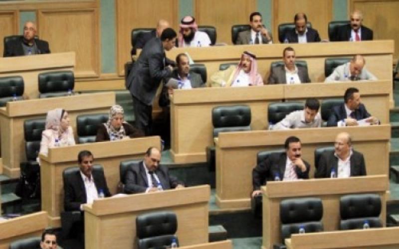 النواب يحددون 3 آلاف دينار أجراً أعلى للاشتراك في الضمان (فيديو)