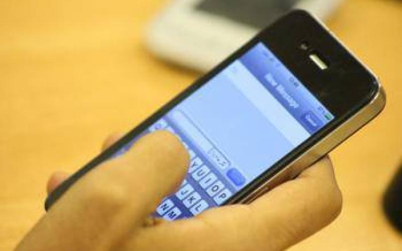 ضريبة الخلوي: مخالفة دستورية ودعوات لإغلاق الخلويات 