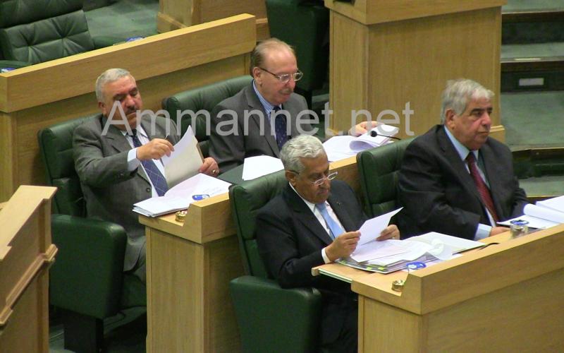 النسور يفلت من شباك النواب وتعديل مرتقب على الحكومة