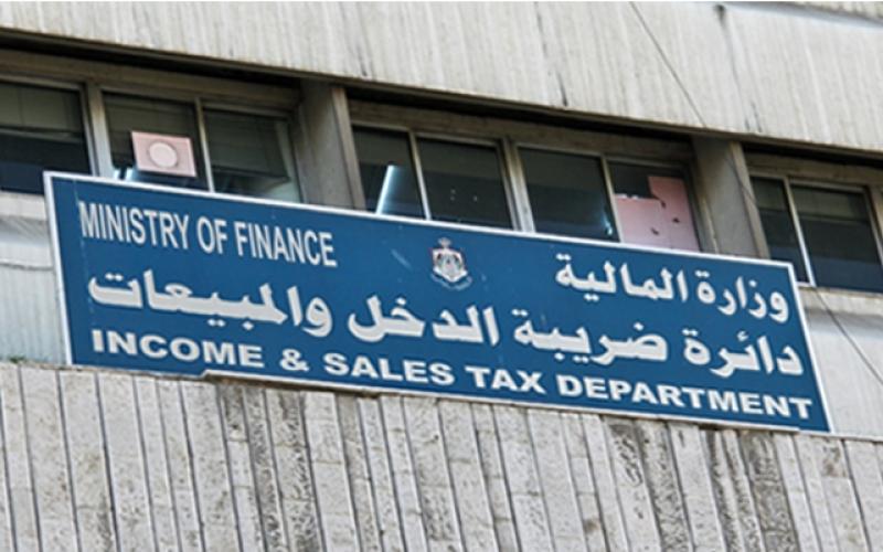 تحذيرات من الانعكاسات السلبية لرفع الضريبة