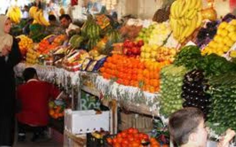الحياري: خسائر فادحة تلحق بقطاع مصدري الخضار والفواكه
