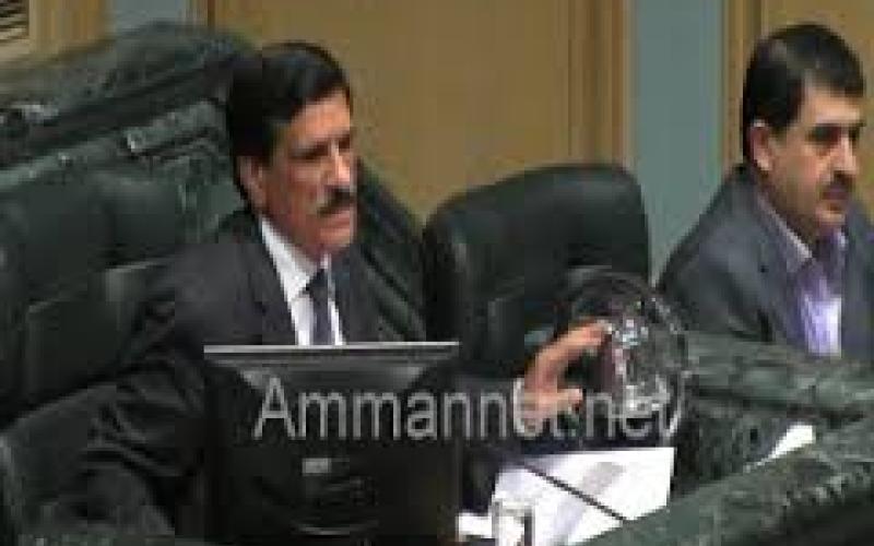 النواب يتراجعون عن تعيين 4 نواب لرئيس المجلس