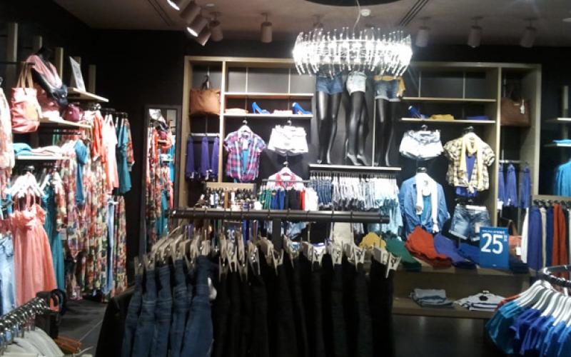 نقابة الألبسة: لا رفع على أسعار الألبسة إذا ضبطت قوائم التخمين الجمركية