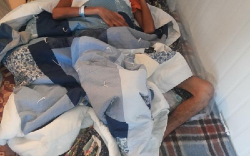 ظلال الموت والإصابة تلاحق السوريين في خيام لجوئهم