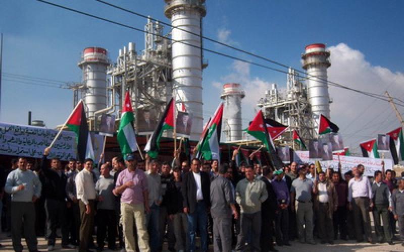 موظفو الكهرباء يهددون بالإضراب الشامل