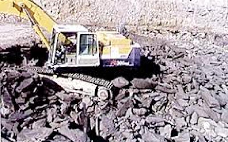 الكشف عن 660 مليون طن من الصخر الزيتي جنوب عمان