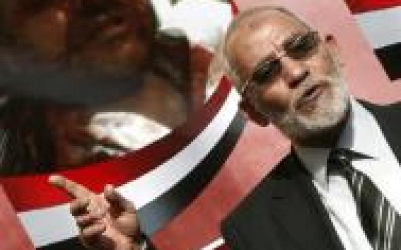 مصر: مرشد الإخوان أمام المحكمة