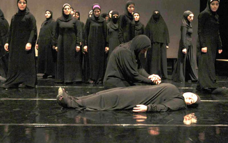طراوديات سورية... لاجئات على خشبة المسرح - فيديو