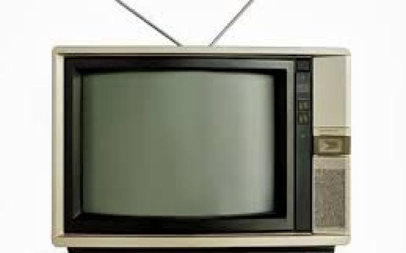 التلفاز.. "نافذة" الزعتري على العالم