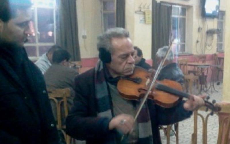 الموسيقار عبد المنعم .. هجرة وتر من مصر الى عمان