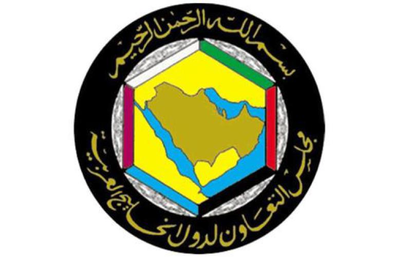 السعودية والإمارات والبحرين تسحب سفرائها من قطر