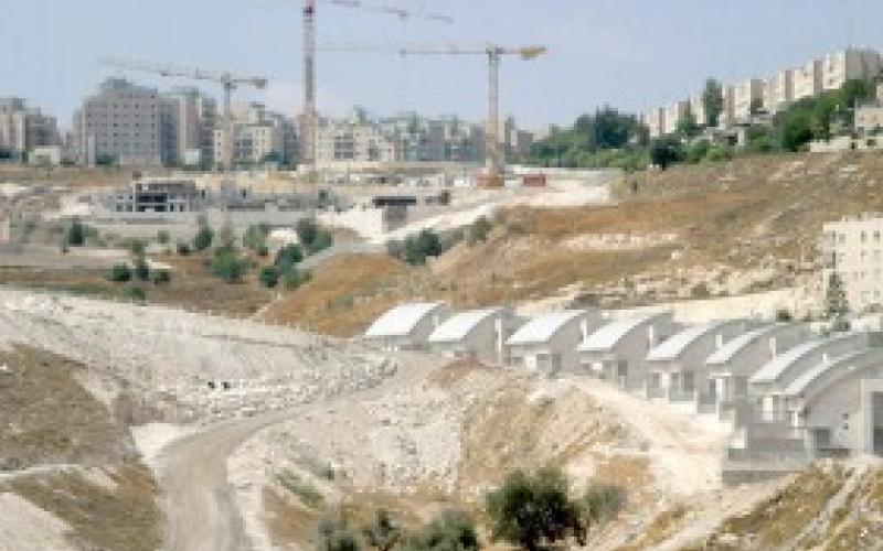 بناء مئات الوحدات الاستيطانية فور الإفراج عن الأسرى