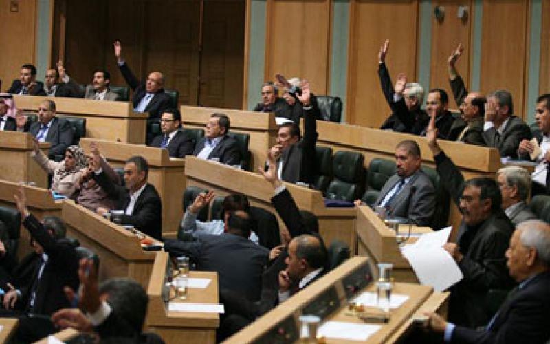 النواب يحيلون قانون الإرهاب للجنة القانونية