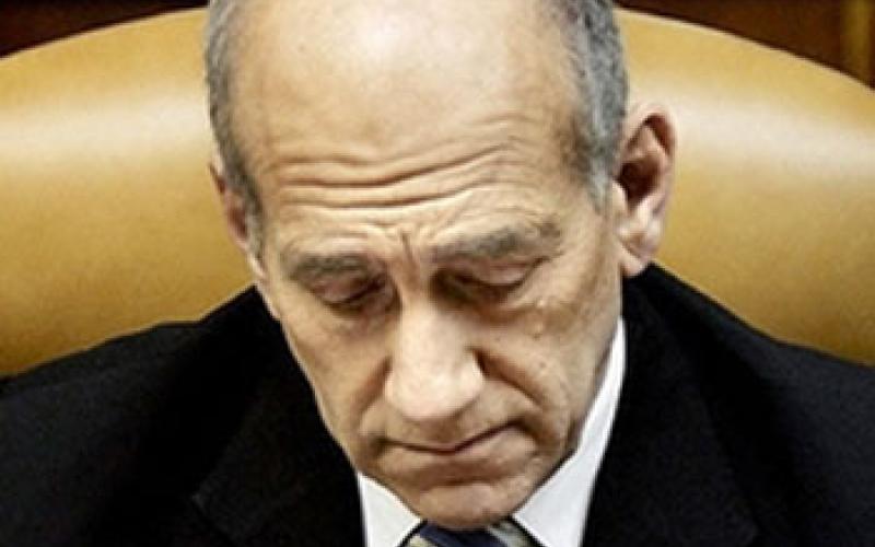 محكمة إسرائيلية تدين أولمرت بالرشوة