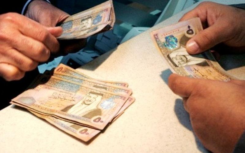 60% من العمانيين سددوا المسقفات