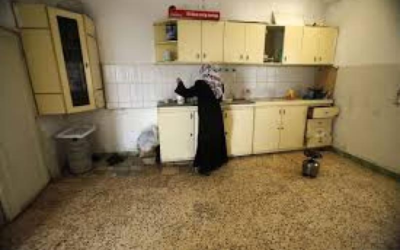 بحث توفير المساكن للاجئين السوريين في الكورة 