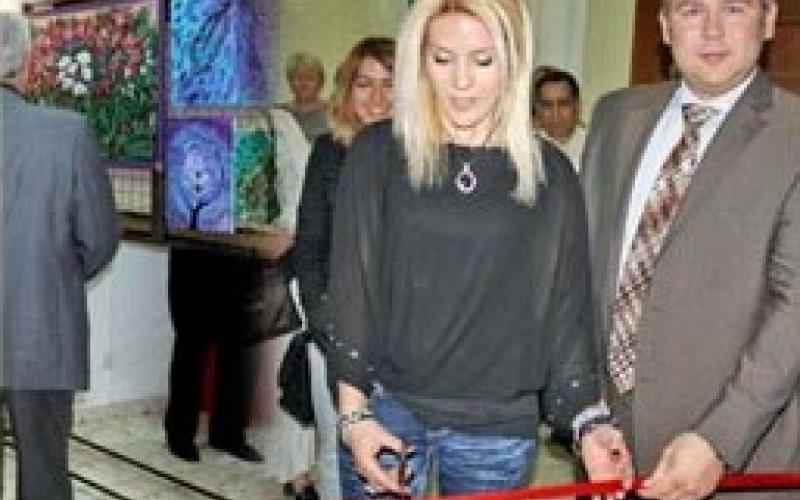 معرض تشكيلي في "الثقافي الروسي"