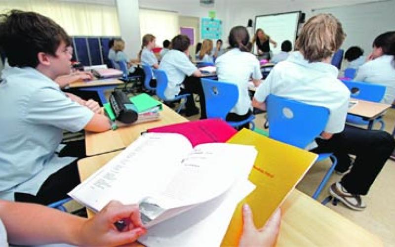 صراع "التربية" والمدارس الخاصة .. التنظيم والقوانين في وجه المال