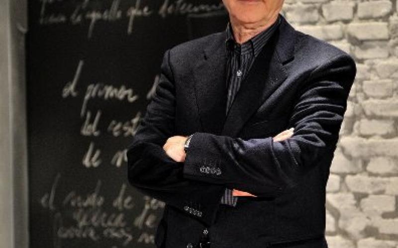 الروائي الإسبانيّ خوان خوسيه ميّاس راوي قصص الأطفال من عمر 9 إلى 80