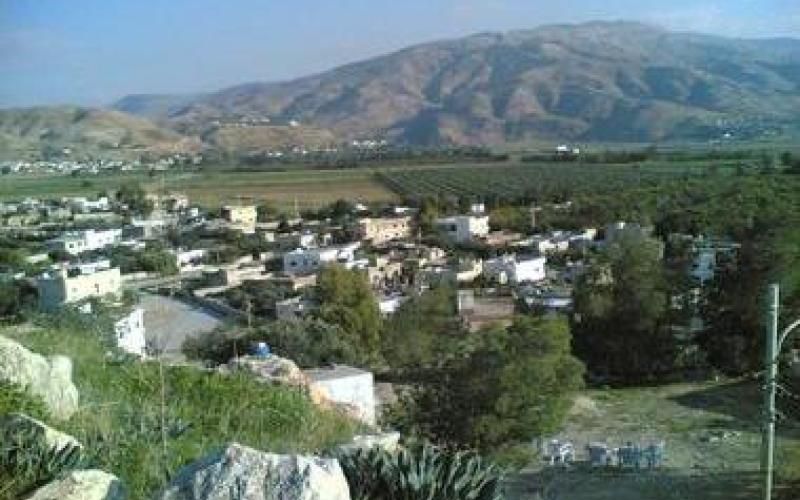 أهالي دير علا يطالبون بتعديل قانون سلطة الأراضي