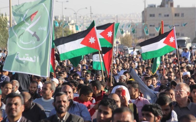  العدوان على غزة: كسر عزلة الإخوان أم زيادة التأزيم ؟