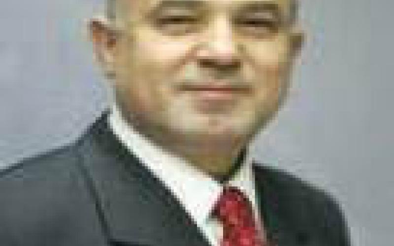 الحكومات بين التأميم وتحرير الاقتصاد...