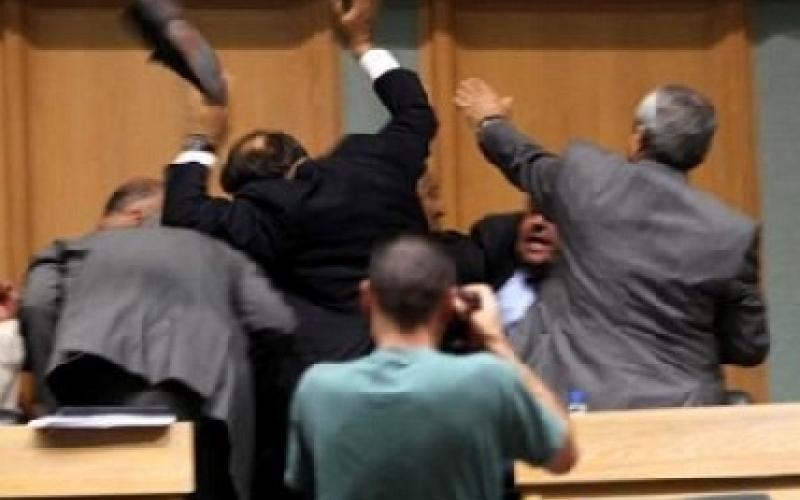 متى يفقد النائب حصانته ؟