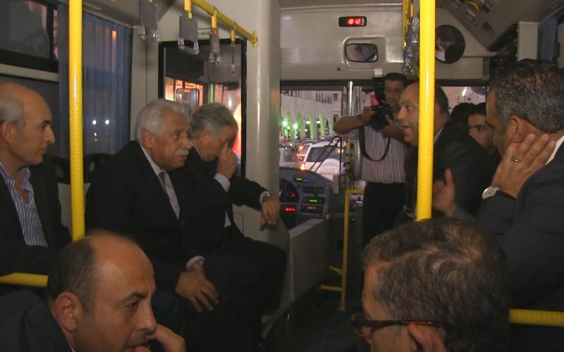 عقل بلتاجي يفتتح باصات "مكوك وسط البلد" تصوير غسان فرج