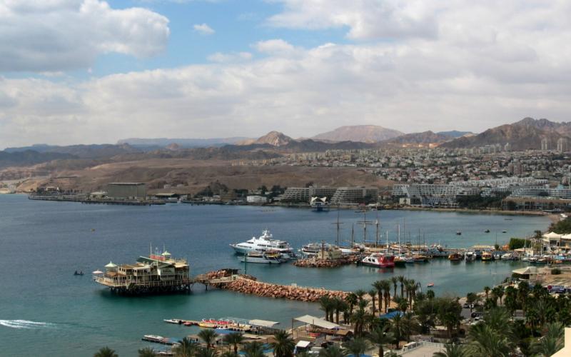 محافظ العقبة: 110 حالة ضيق تنفس جراء تسرب غاز من آيلات 