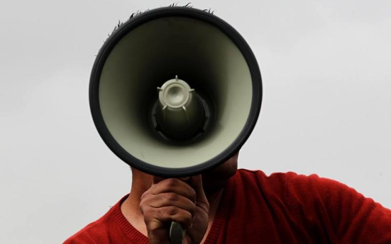 العاملون بالكهرباء يعتزمون الإضراب الثلاثاء المقبل 