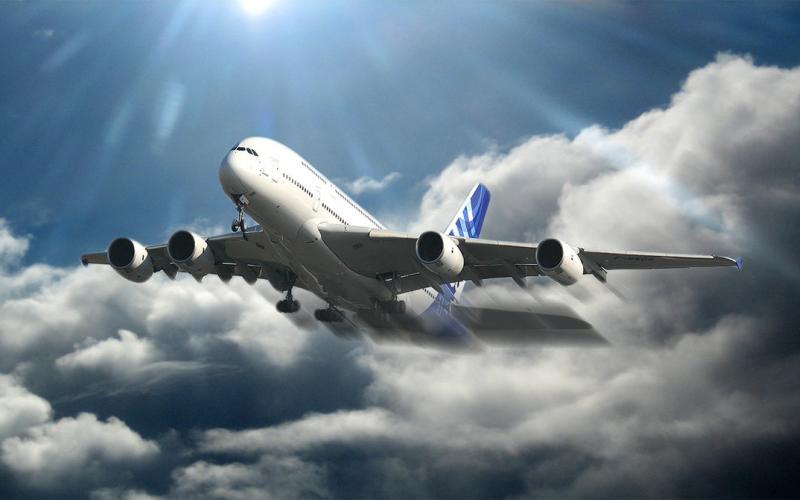 إطلاق 4 محتجزين دخلوا الأجواء الليبية بطائرة إماراتية 