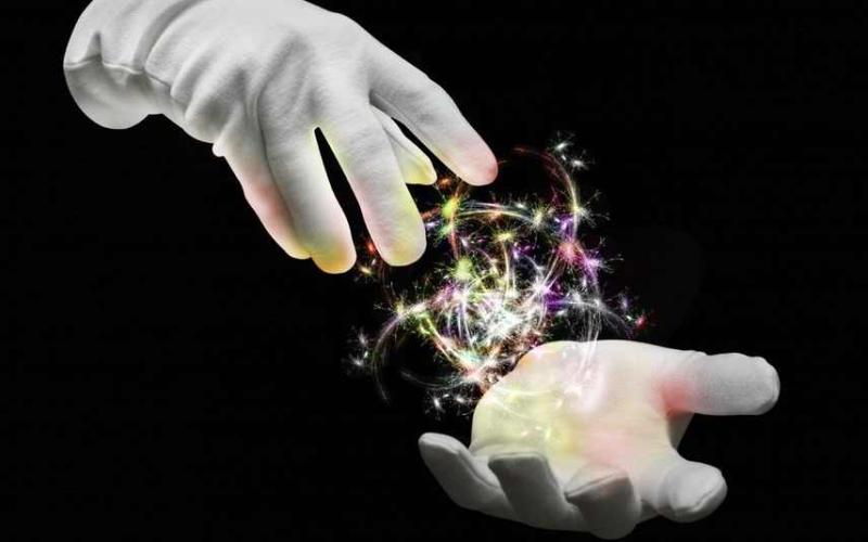 هل نظرية المؤامرة تعفينا من النقد الذاتي؟