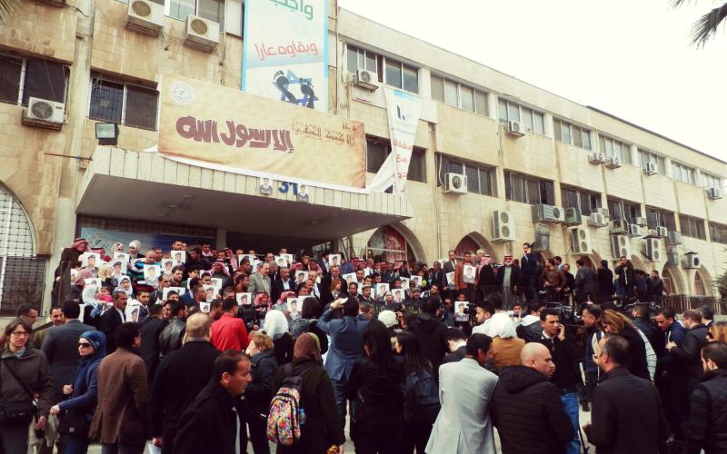 عائلة الكساسبة: لم نتلق تطمينات بشأن معاذ