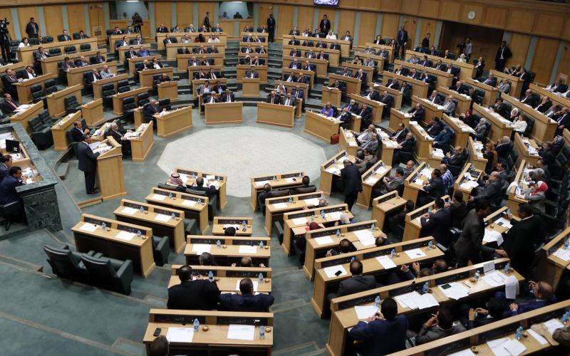 "النواب" يقر قانوني مجمع اللغة العربية والأمن العام..وانتقادات لتصريحات الفايز