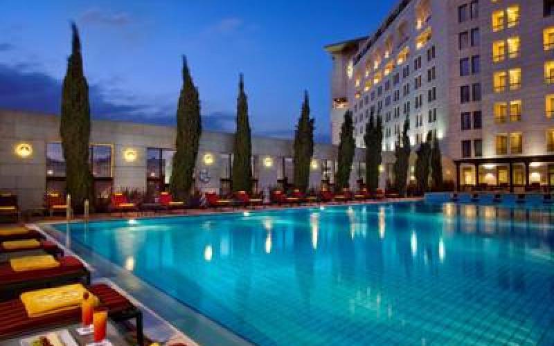 "السياحة النيابية" تطالب بمستحقات الفنادق على الحكومة الليبيّة كاملةً