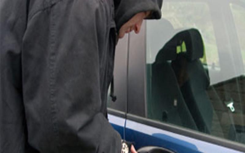 القبض على مطلوب خطير في عمّان وآخر بإربد