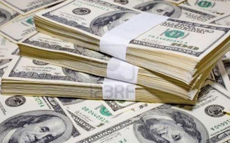 القبض على موظف سرق 400 ألف دولار من شركة طيران