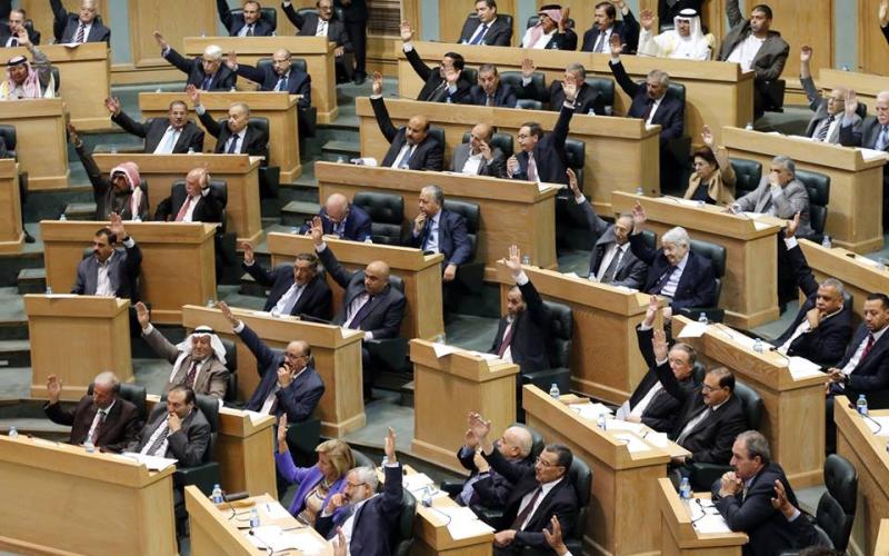 الأوضاع الإقليمية تطغى على جلسة النواب..واستكمال نقاش المرئي والمسموع